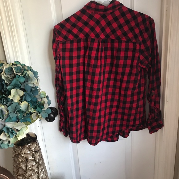 Great red & black checked button down - Picture 4 of 5
